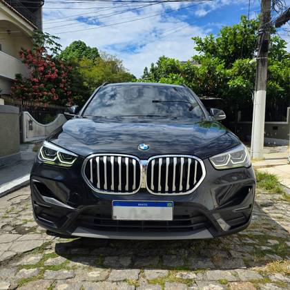 BMW X1 2.0 16V TURBO ACTIVEFLEX SDRIVE20I 4P AUTOMÁTICO BMW X1 2.0 16V TURBO ACTIVEFLEX SDRIVE20I 4P AUTOMÁTICO